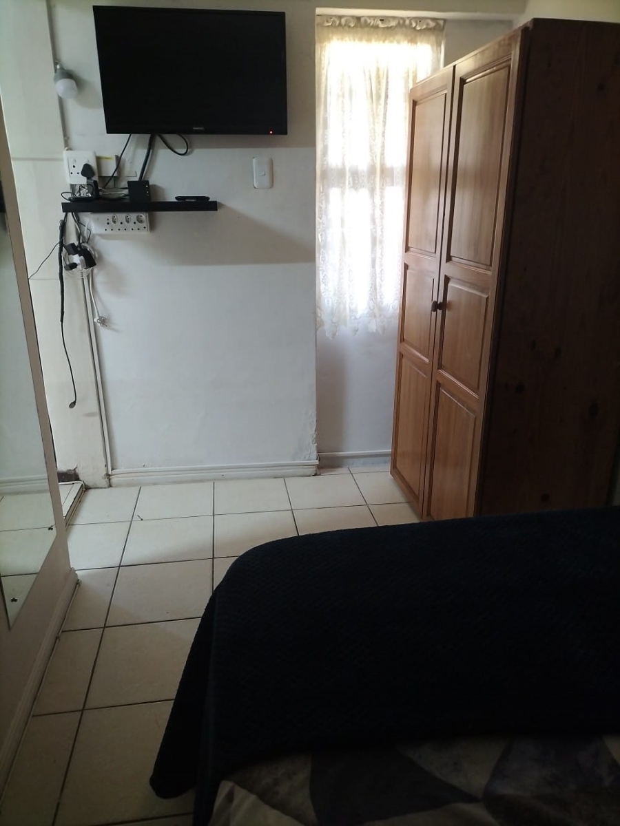 To Let 1 Bedroom Property for Rent in Ferreira Town Eastern Cape